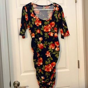 Mother Bee Maternity ruched floral dress